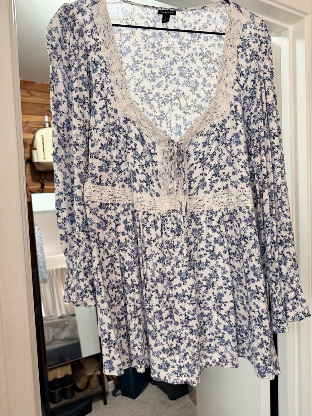 torrid Blue Floral Lace-Trim tunic on Cream